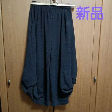 블랙 팬츠