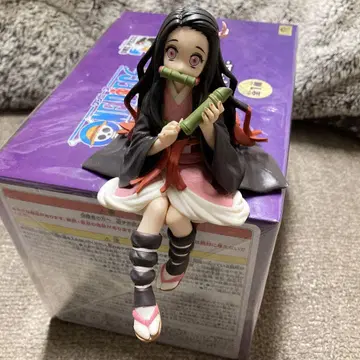 네즈코 앉은 피규어