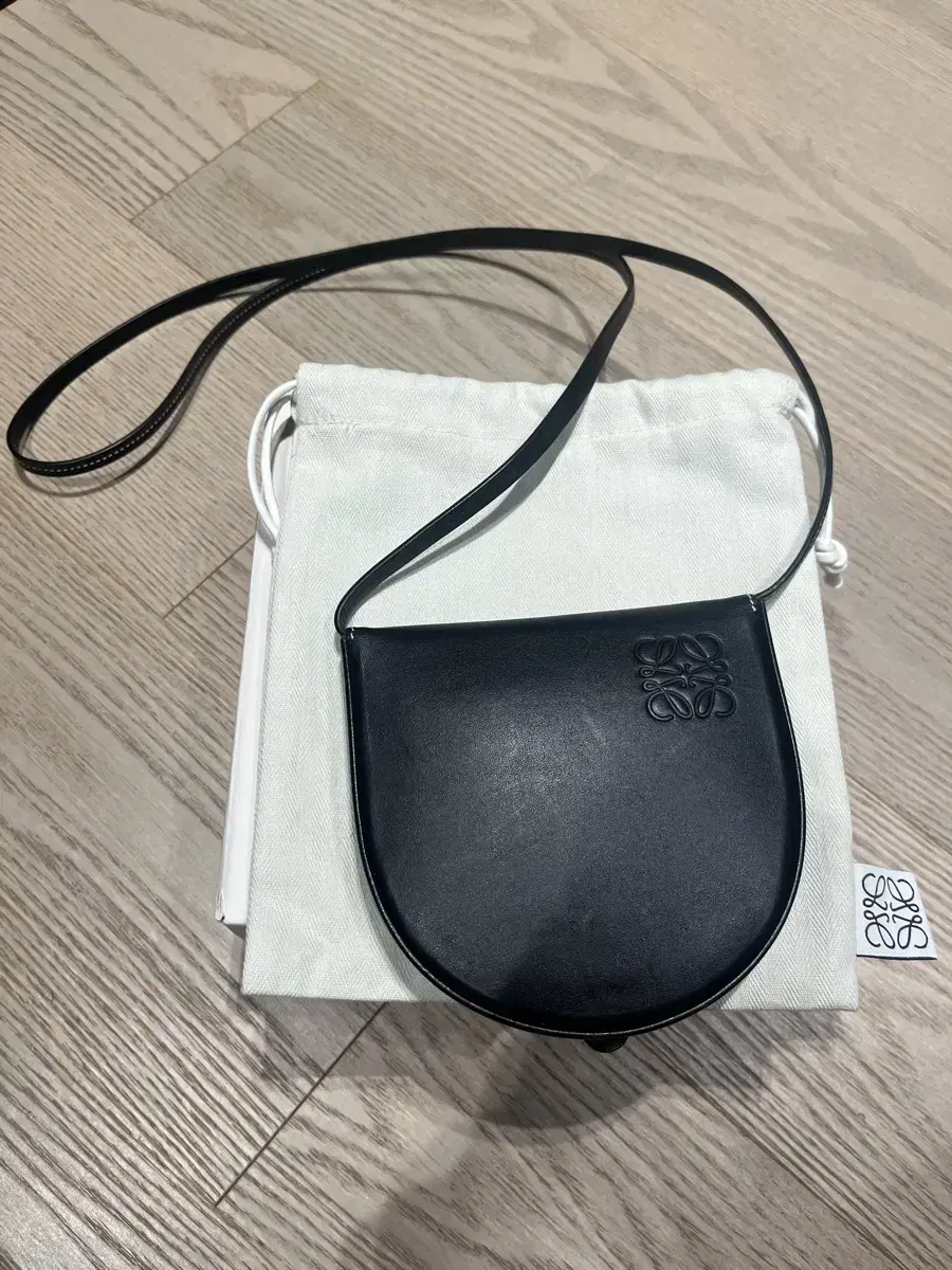 Loewe Heel Pouch Small