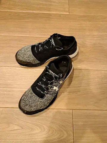 Under Armour UA 충전 반디트 2 27.5cm