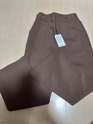 립스 서비스 택 포함 새상품 팬츠