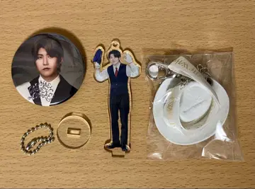 미세스 그린 애플 와카이 코토 캔뱃지 아크릴 스탠드