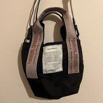 THEATRE PRODUCTS 블랙 숄더백