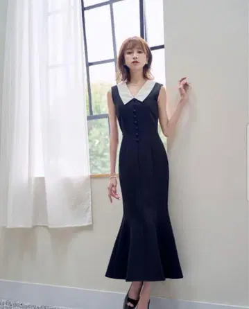 Emiria Wiz 에밀리아 위즈 배색 머메이드 원피스 S