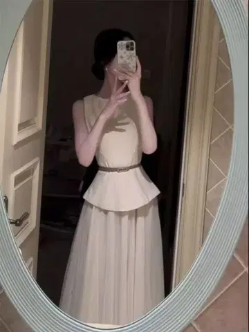 아이보리 페플럼 슬리브리스 롱 원피스 LT80
