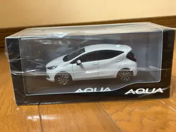 AQUA 미니카 화이트 미개봉품