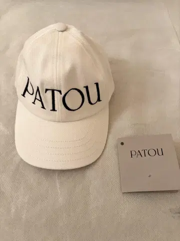 정가 42900엔 PATOU 화이트 야구 모자 S 미사용에 가까운 상태