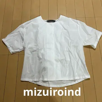 새상품급 미즈이로 인드 mizuiroind 반팔 실루엣 화이트 셔츠