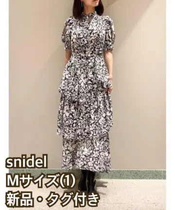 새상품 택 포함 미사용 스나이델 SNIDEL 원피스 가격 인하