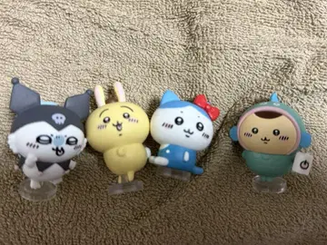 치이카와 산리오 캐릭터즈 변신 피규어