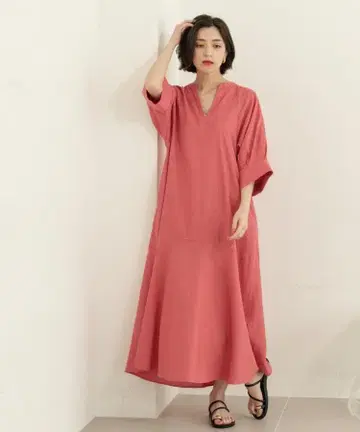 오파크 도트 클립 키 넥 원피스