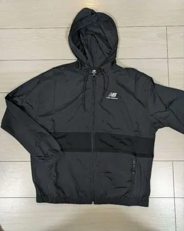 New Balance 뉴발란스 점퍼 윈드브레이커 후드티