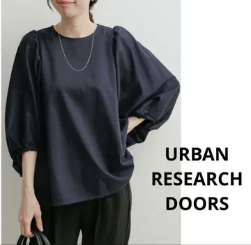 URBAN RESEARCH DOORS 볼륨 슬리브 풀오버