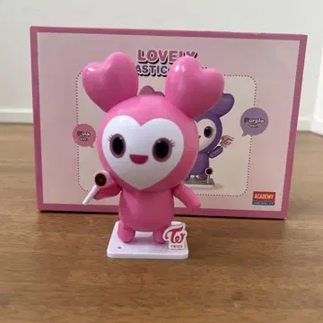 TWICE LOVELY PLASTIC MODEL 핑크