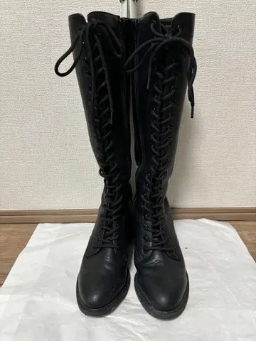 러그 아젬 레이스업 롱 부츠