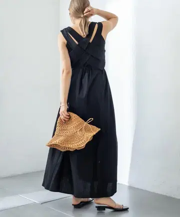 mystic BACK 크로스 원피스
