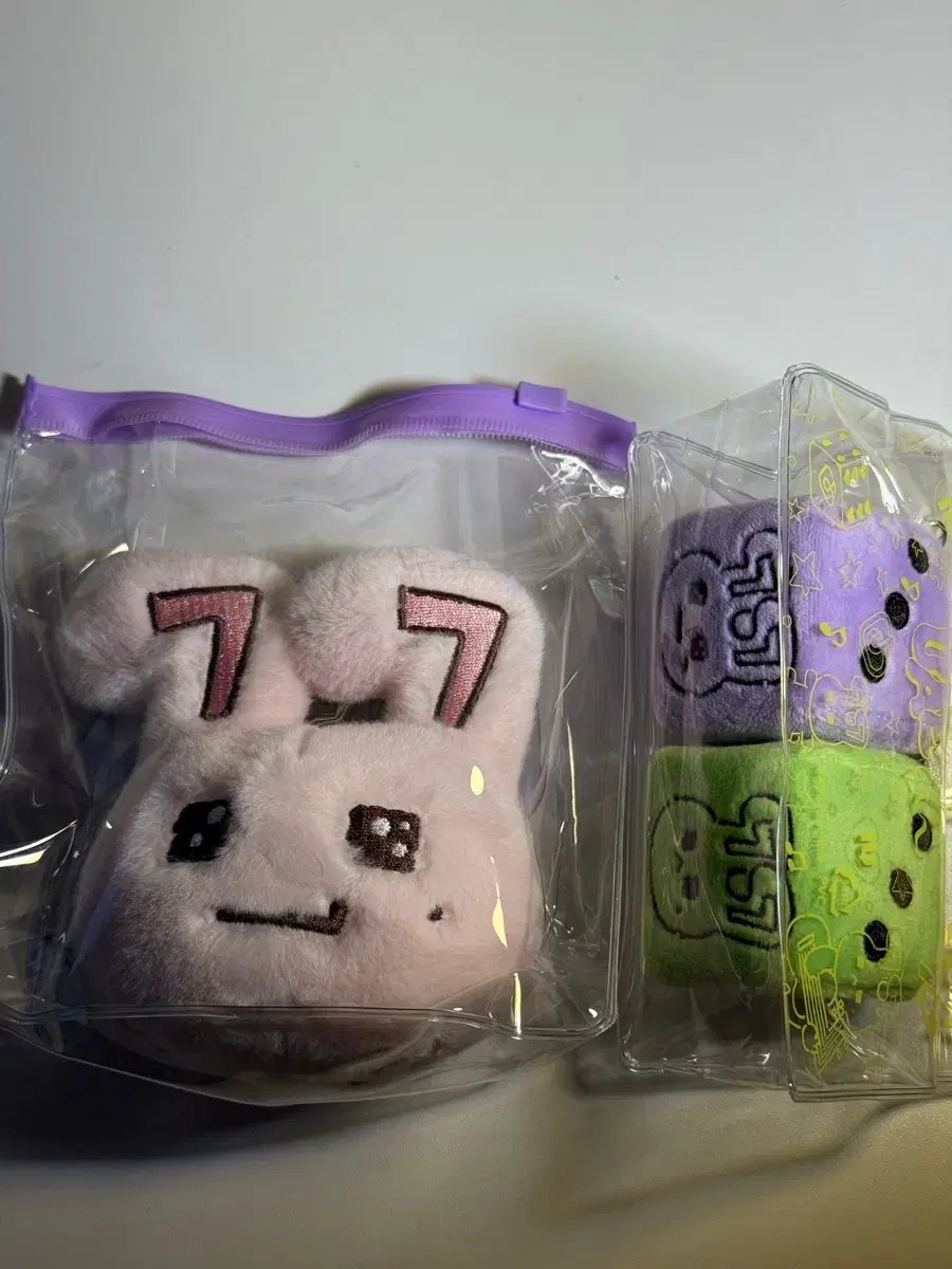 Iu Lucky Doll Set