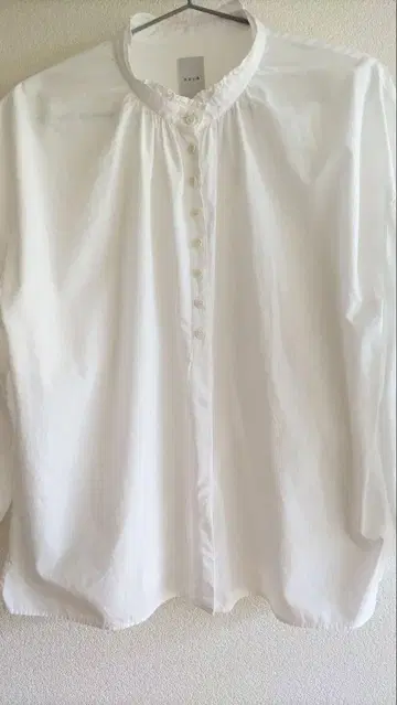 tandey 휴일과 시 프릴 블라우스 긴팔