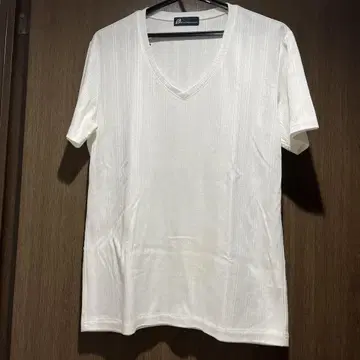 Toujours Mieux V넥 티셔츠 L 사이즈 화이트