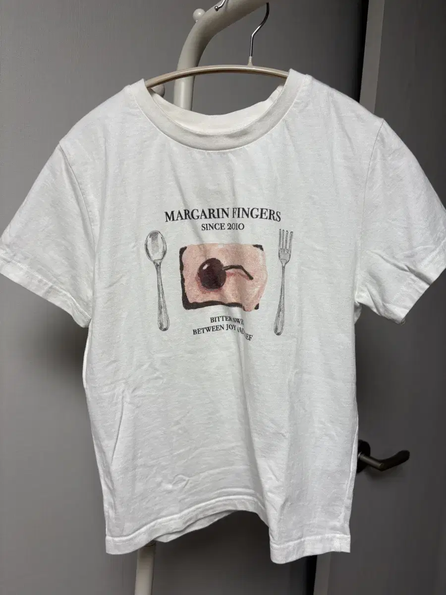 Margarin Fingers Cherry Cake T-shirt