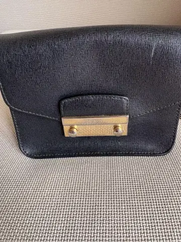 FURLA 메트로폴리스 블랙 숄더백