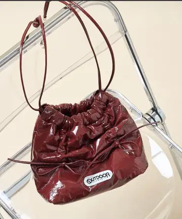 에나멜 리본 드로잉 미니 백 레드