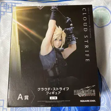 FF7 리버스 출시 기념 복권 A상 클라우드 피규어