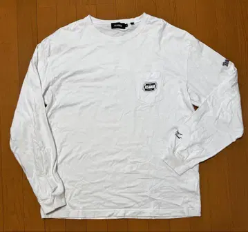 XLARGE 화이트 긴팔 티셔츠