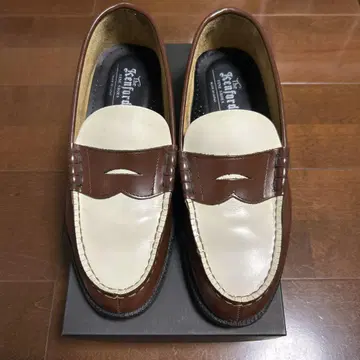 The Kenford Fineshoes 콤비 로퍼 브라운 화이트