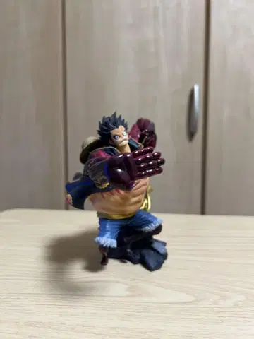 원피스 루피 피규어