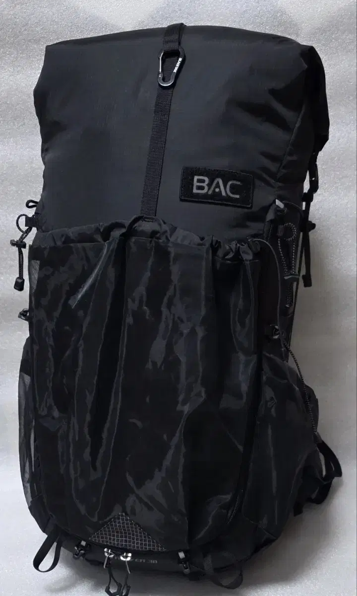Blackyak TREKKER 30 Hiking Backpack Travel Camping Backpack Lightweight Roll-Top Backpack