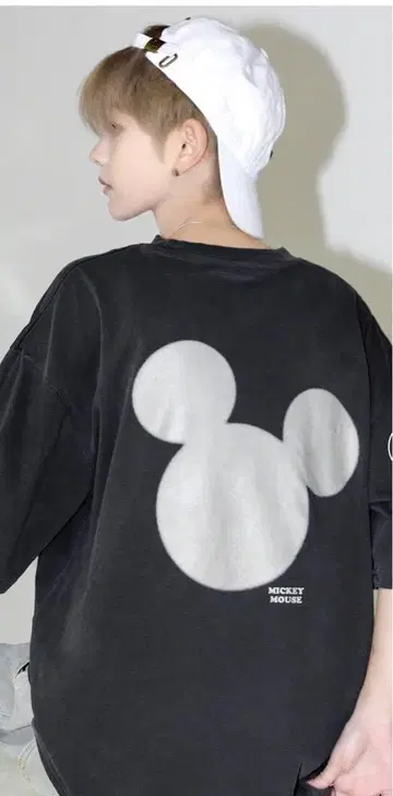 DISNEY 디즈니 루즈 실루엣 미키 로고 티셔츠