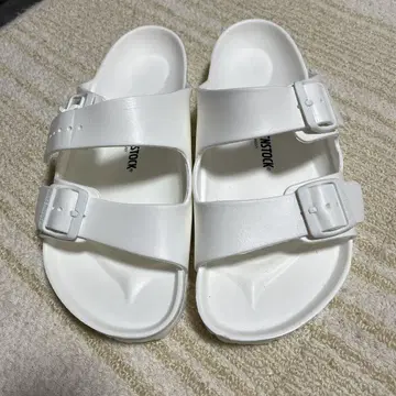 BIRKENSTOCK 화이트 샌들 41/42