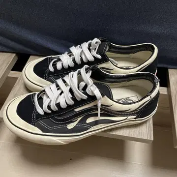 VANS STYLE 36 SF FLAME 프레임
