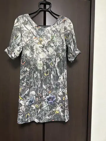 폴스미스 나비와 꽃 프린트 반팔 원피스 사이즈 40