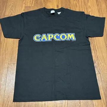 CAPCOM 로고 티셔츠 블랙