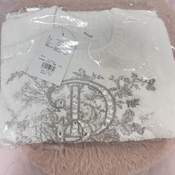 다리치 Darich DR 비쥬 플라워 니트 탑