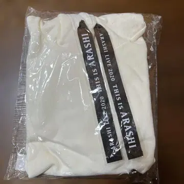 미사용 새상품 아라시 THIS IS ARASHI LIVE 2020 후드티