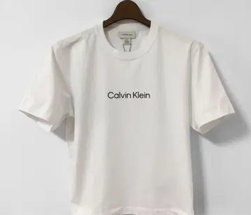 새상품 CALVIN KLEIN 로고 여성용 티셔츠(박스 핏)