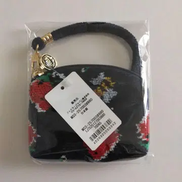 미사용 새상품 페이러 파우치 뮤베르 스트로베리 세레나데 사이드 파우치