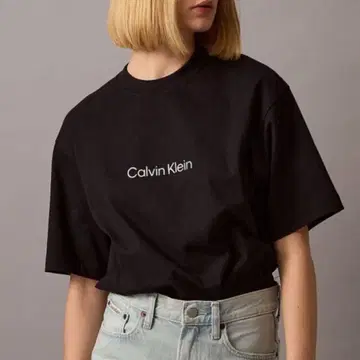 새상품 CALVIN KLEIN 로고 여성용 티셔츠(박스 핏)
