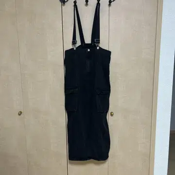 스커트 서스펜더 데님 백 슬릿 내추럴 무드 성숙 캐주얼