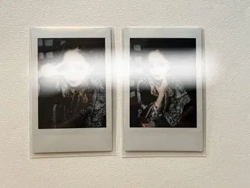 마키 마나세 마자리 폴라로이드 2장