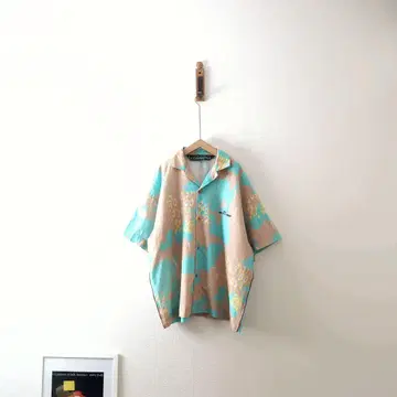 추상 페인트 셔츠