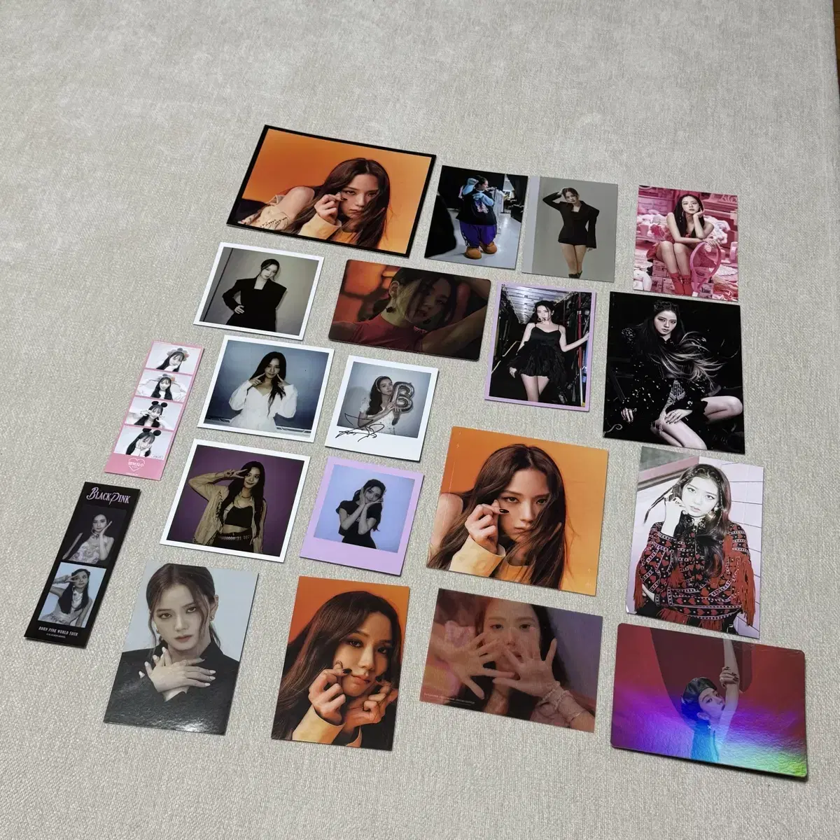 블랙핑크 지수 굿즈 일괄판매(더걸즈 싸인폴라, 2018투어 dvd 엽서등