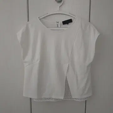 UNTITLED 화이트 프렌치 슬리브 블라우스 레이스 탱크탑 포함