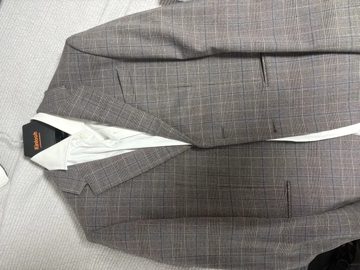 Kinloch Suit Set (Includes Shirt)