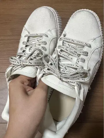 푸마 아메리 디나라 WNS 콜라보 스니커즈 디너라