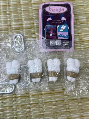 beco+81 미사용 새상품 토끼 귀 묶기 가챠가챠 4개 세트