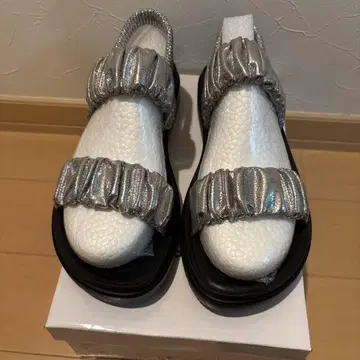 렙심 새틴 개더 샌들